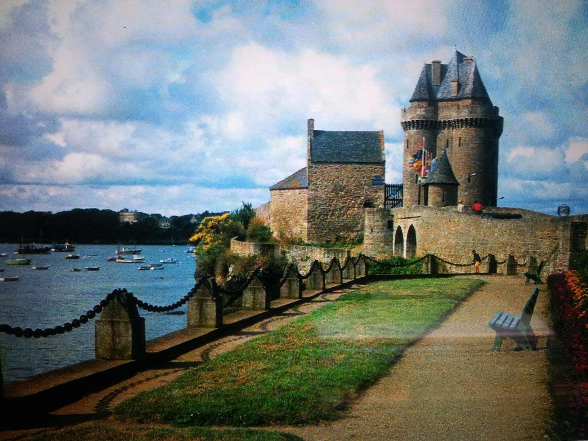 Appartement vue sur mer et sur intra muros st Malo ferry et commerces à 100 m Saint-Malo Exterior foto